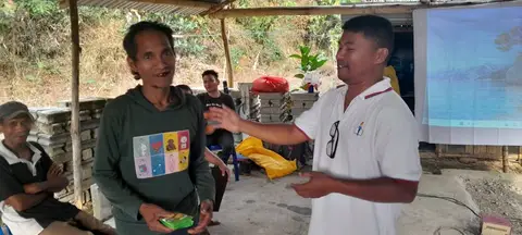 Ibadah singkat sebelum menonton Film Yesus