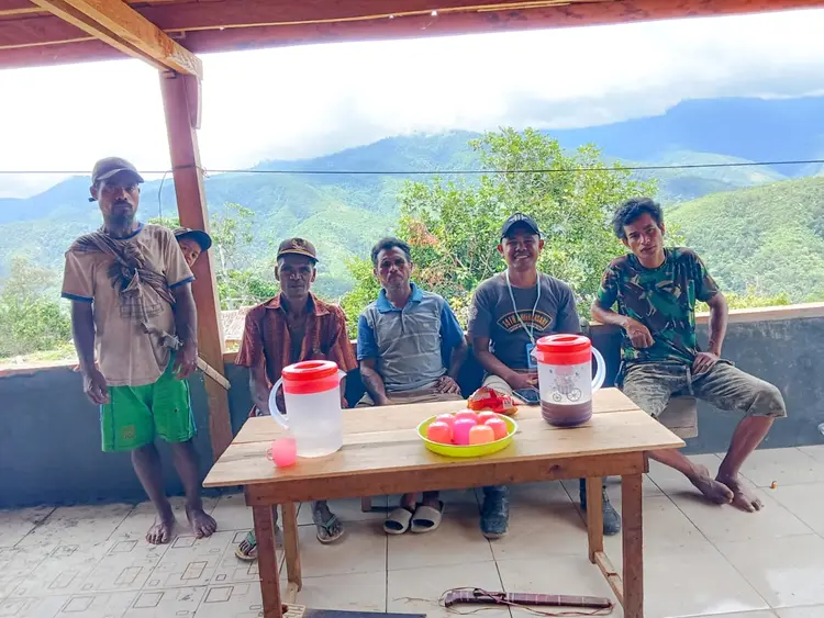 Memberitahukan Website Bahasa Da'a, Desa Karowia